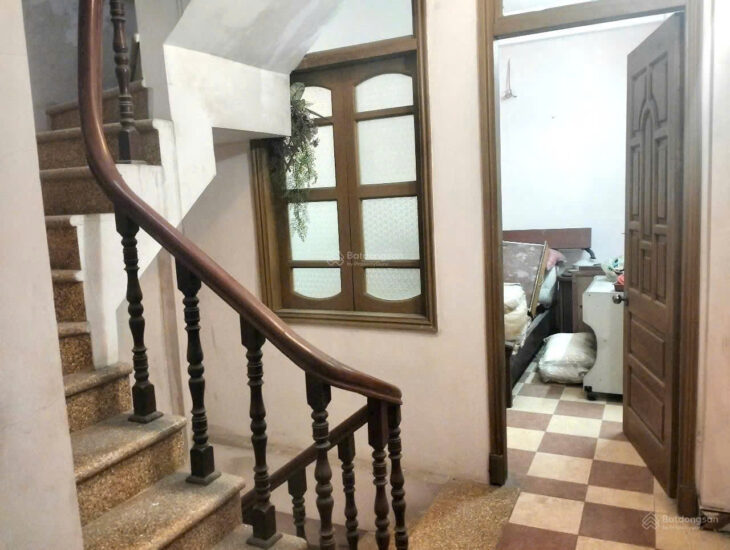 Bán nhà phân lô Tây kết, hai Bà Trưng 44m x 5PN, vỉa hè, KD, ô tô vào nhà, giá 11 tỷ. LH: 0366051369