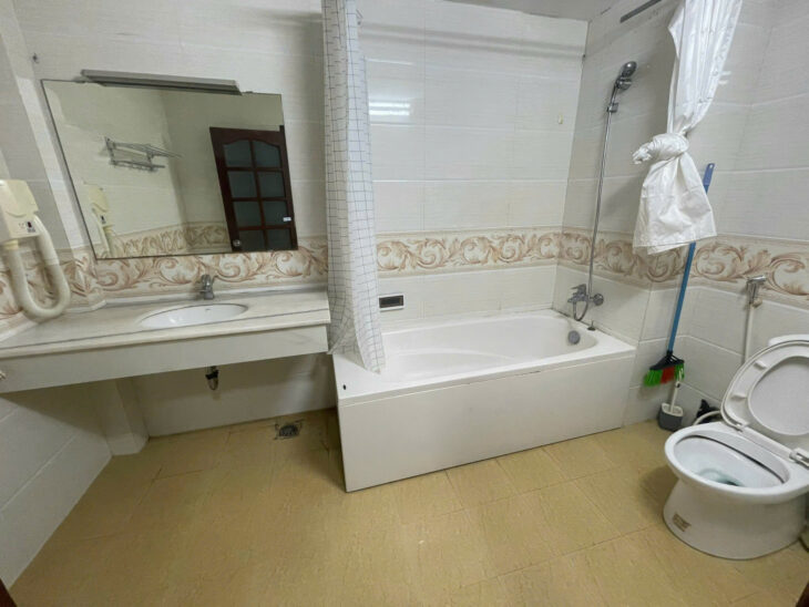 Cho thuê 1n1k 60m2 phố Tôn Thất Thiệp full đồ có thang máy, ban công rộng dân trí cao