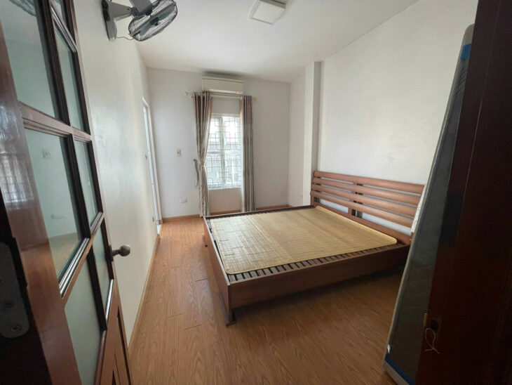 Cho thuê 1n1k 60m2 phố Tôn Thất Thiệp full đồ có thang máy, ban công rộng dân trí cao