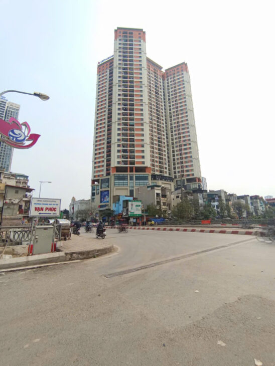 Chính chủ gửi bán nhà phố lụa vạn phúc hà đông, vị trí vàng