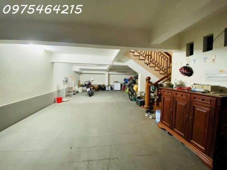 BÁN BIỆT THỰ HOA ĐÀO MĂT TIỀN KHU PHÂN LÔ PHÚ NHUẬN