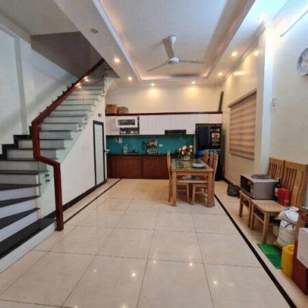 Bán nhà phố Khương Đình 1 nhà ra phố – Nhà mới xây 2 năm Kinh doanh online