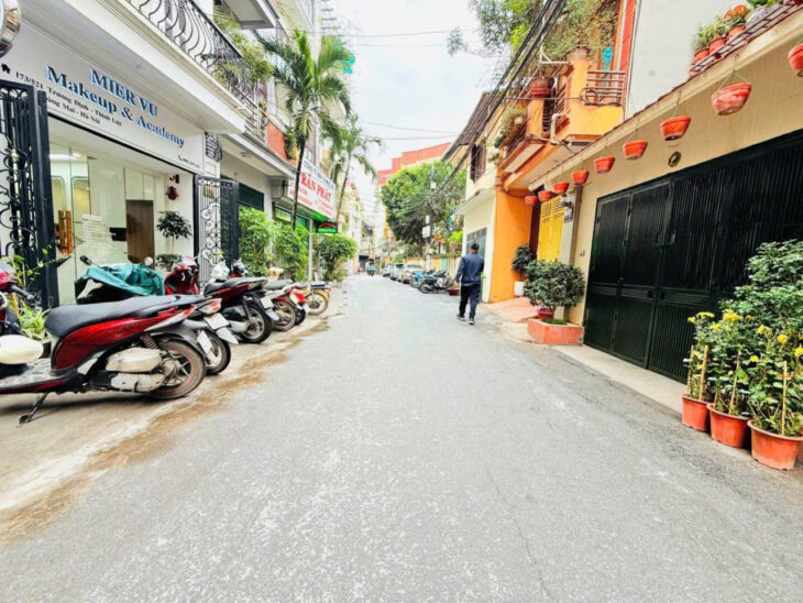 Ô TÔ TRÁNH, TÂN MAI- HOÀNG MAI, 73 M2, 4 TẦNG, MẶT TIỀN 4,3 M, GIÁ 18 TỶ.