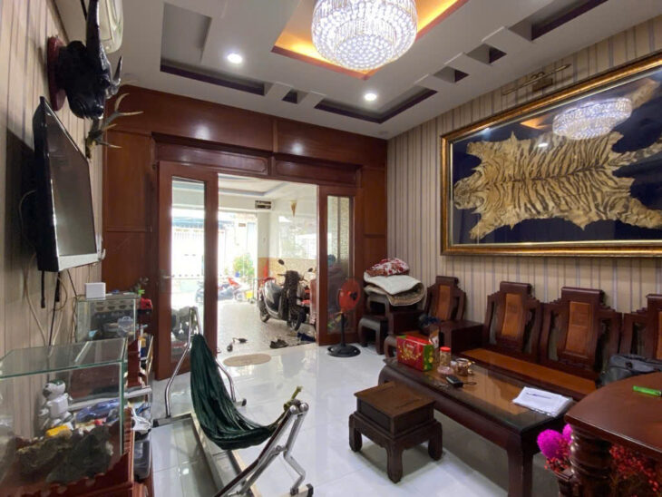 Nhà hẻm xe hơi Huỳnh Tấn Phát, 4x20m, 4 tầng, 7.3 tỷ, nội thất cao cấp