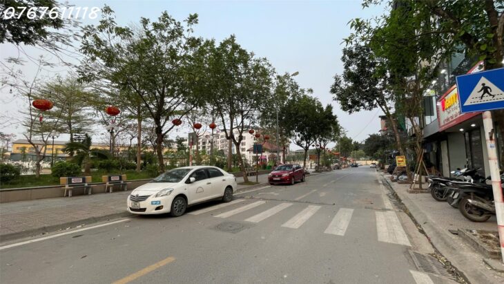 Bán nhà Lâm Hạ, lô góc,view công viên Hồ đh,hợp xây tòa nhà VP,115m*3T,MT7m, 32 tỷ