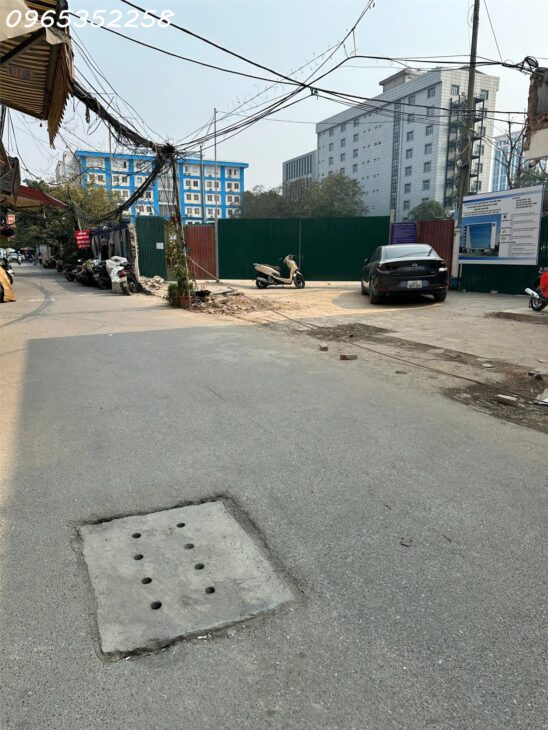 Chính chủ bán nhà phân lô ô tô khu Lương Ngọc Quyến, Diện tích 52m, gần trường Chợ