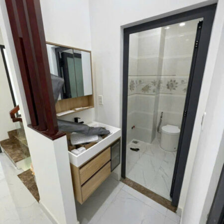 Bán nhà 66m² 4 tầng, 5PN, 3WC,hem 1017 hồng Bàng phường 12 Quận 6 – 5.8 tỷ