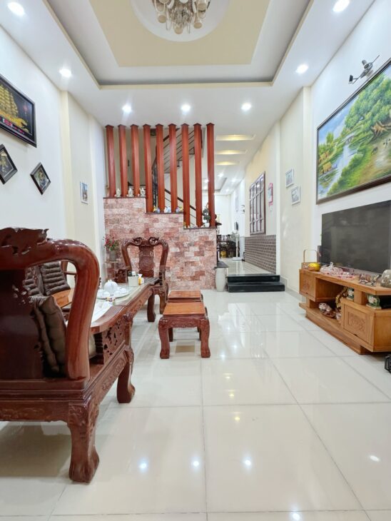 NHÀ CAO CÁP ĐƯỜNG DƯƠNG QUẢNG HÀNG, NHÀ GÒ VẤP GIÁ RẺ, KIÊNG CỐ VỊ TRÍ ĐẸP