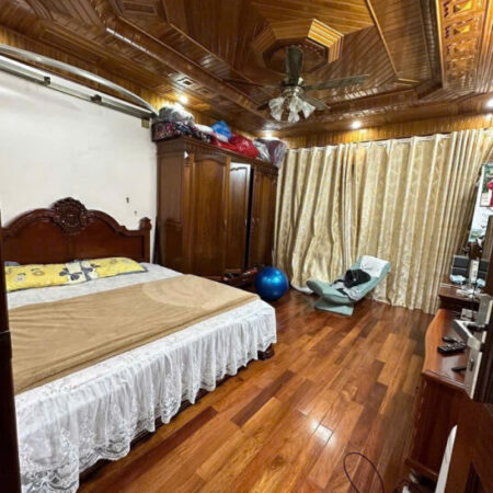 BA ĐÌNH – PHÂN LÔ – Ô TÔ VÀO NHÀ- NGÕ THẲNG TẮP – 30M RA MẶT PHỐ. Kim Mã 36m, 5Tầng, mặt tiền 4,3m