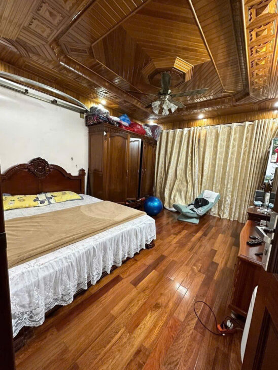 BA ĐÌNH – PHÂN LÔ – Ô TÔ VÀO NHÀ- NGÕ THẲNG TẮP – 30M RA MẶT PHỐ. Kim Mã 36m, 5Tầng, mặt tiền 4,3m