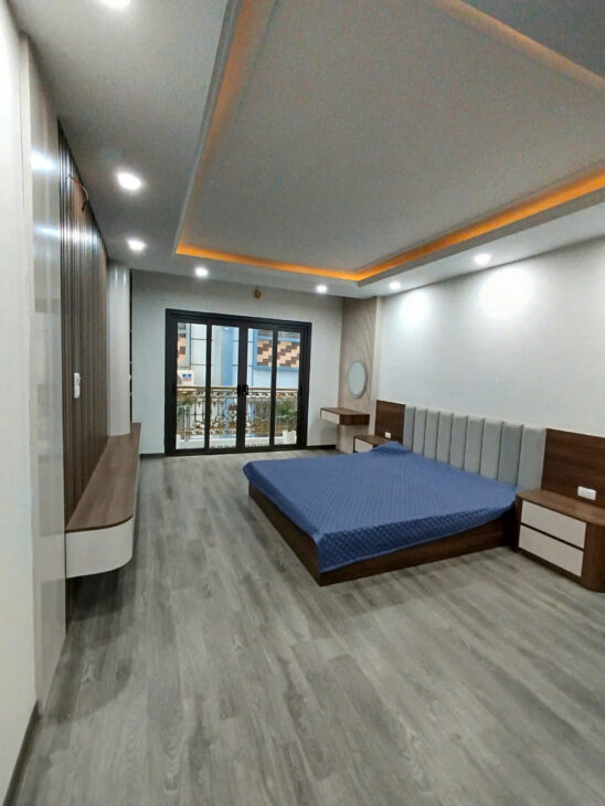 PHÂN LÔ, Ô TÔ ĐỒNG TÀU- HOÀNG MAI, 45 M2, 6 TẦNG, MẶT TIỀN 4 M, GIÁ NHỈNH 12 TỶ.