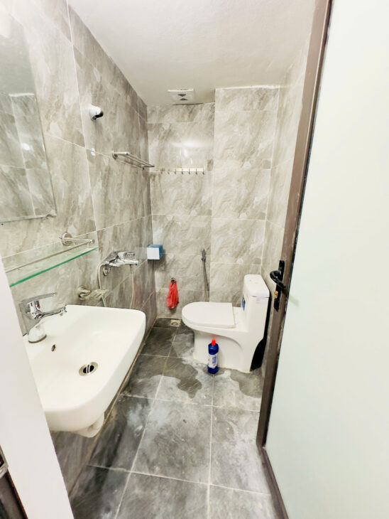 Bán Nhà 5 Tầng Phố Nam Dư gần ô tô – Giá Chỉ Hơn 5 Tỷ. Sổ đỏ chính chủ trao tay.