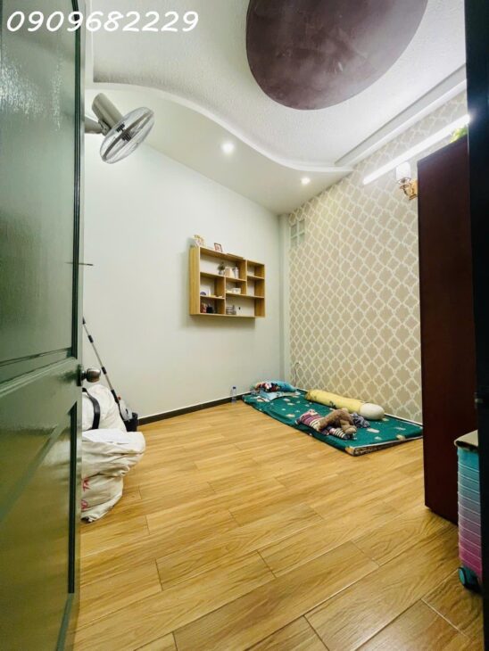 RẤT GẤP, Ngang Lớn 6m, HXH7 chổ, Phạm Văn Chiêu Gò Vấp giá tốt 5.65Tỷ.