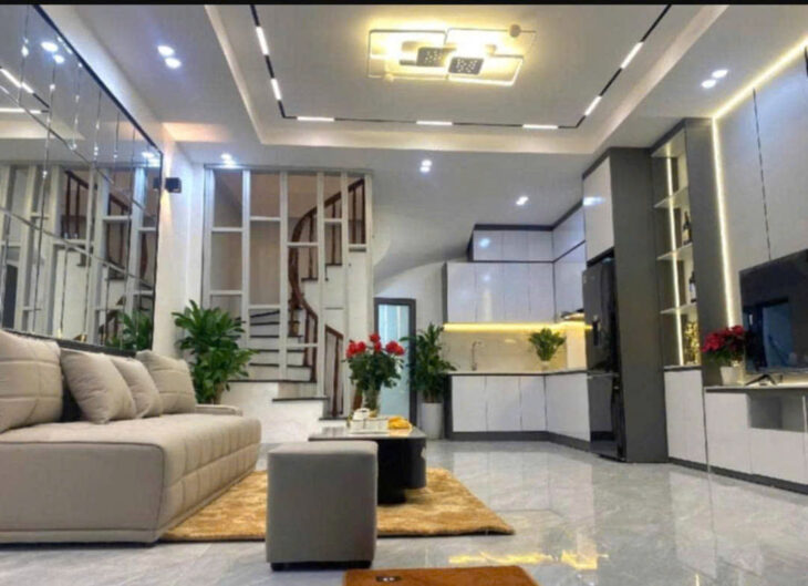 BÁN NHÀ TRIỀU KHÚC TRIỀU KHÚC 34M 5 TẦNG MT4.5M NGÕ THÔNG KD KHU HIẾM NHÀ BÁN TIỆN ÍCH TRƯỜNG CHỢ Ở