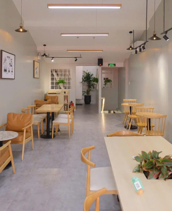 Cho thuê mặt tiền 421 Hai Bà Trưng, gần ngã tư Trần Quang Khải, Phường 8 quận 3.