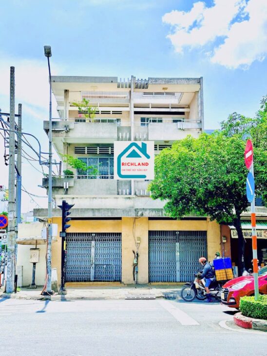 Cho Thuê Nhà GÓC 2MT: 345A-345B Lạc Long Quân + Tống Văn Trân, Phường 05, Quận 11, TPHCM.