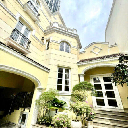 Cho thuê nhà 16 Phùng Khắc Khoan, Quận 1- Diện tích: 12m x 24m. Giá 140 Triệu