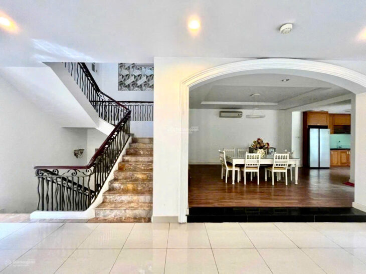 Cho thuê nhà 16 Phùng Khắc Khoan, Quận 1- Diện tích: 12m x 24m. Giá 140 Triệu