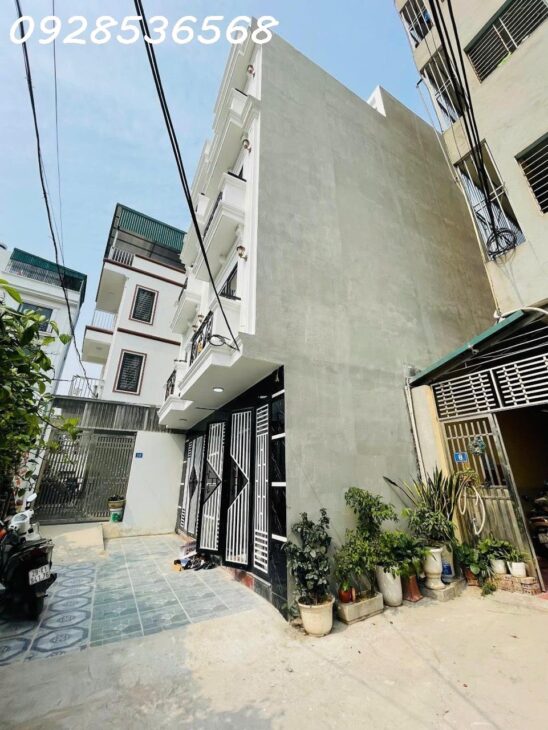 BÁN NHÀ 5 TẦNG HIẾM SIÊU ĐẸP PHÚC LỢI- LONG BIÊN