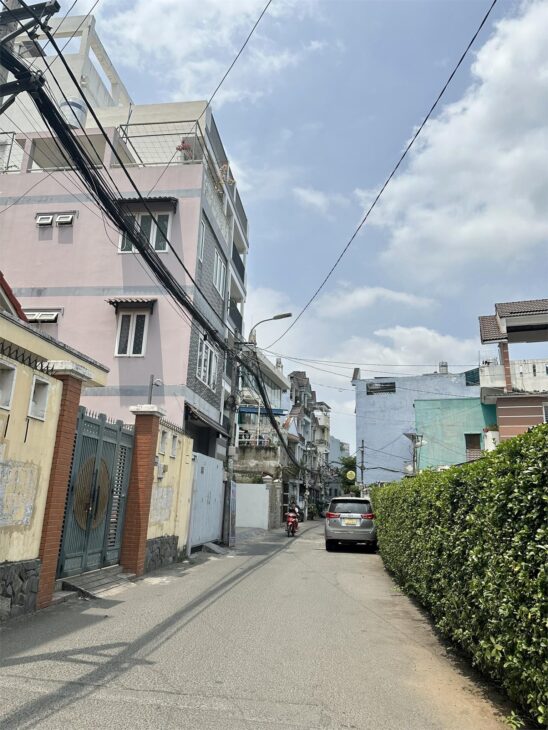 GẤP BÁN NHÀ, 4Tầng, HXH, khu VÍP City land NGUYỄN VĂN LƯỢNG chỉ 5.x Tỷ