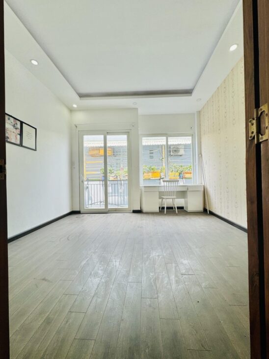 GẤP BÁN NHÀ, 4Tầng, HXH, khu VÍP City land NGUYỄN VĂN LƯỢNG chỉ 5.x Tỷ