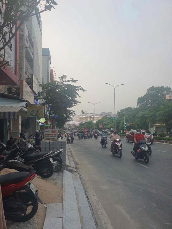 Cho thuê nhà Mặt Tiền 309 – 311 Lê Đại Hành, P. 13, Quận 11-Giá 100 Triệu