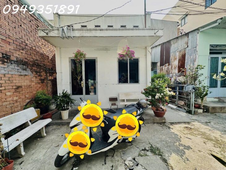 NHÀ MẶT PHỐ CẤP4 256M2 NGANG 5M SHR HOÀN CÔNG ĐỦ GIÁ 18,5 Tỷ