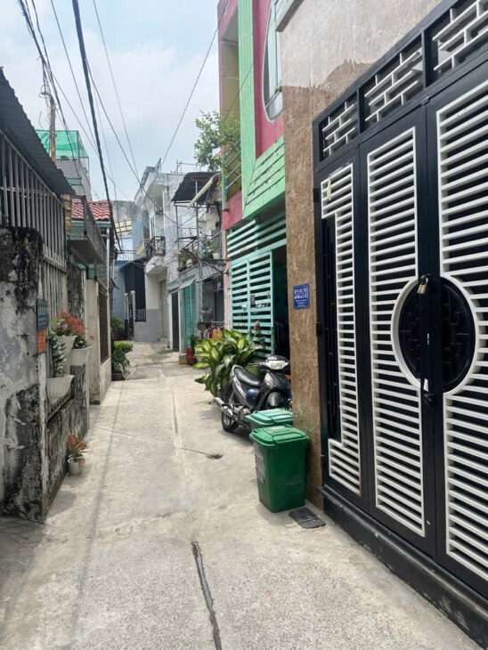 NGON BỔ RẺ – NGAY METRO Q12 – CĂN GÓC HXH CÁCH 20M