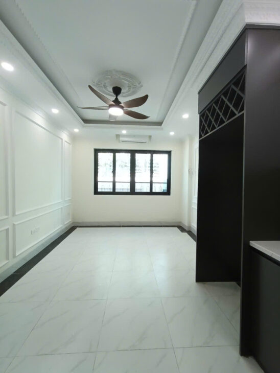 6 TẦNG SANG TRỌNG ĐẲNG CẤP, THANG MÁY MỚI TINH, Ô TÔ ĐỂ TRONG NHÀ. 1 BƯỚC RA PHỐ- 36m, 6T, mt 6m.