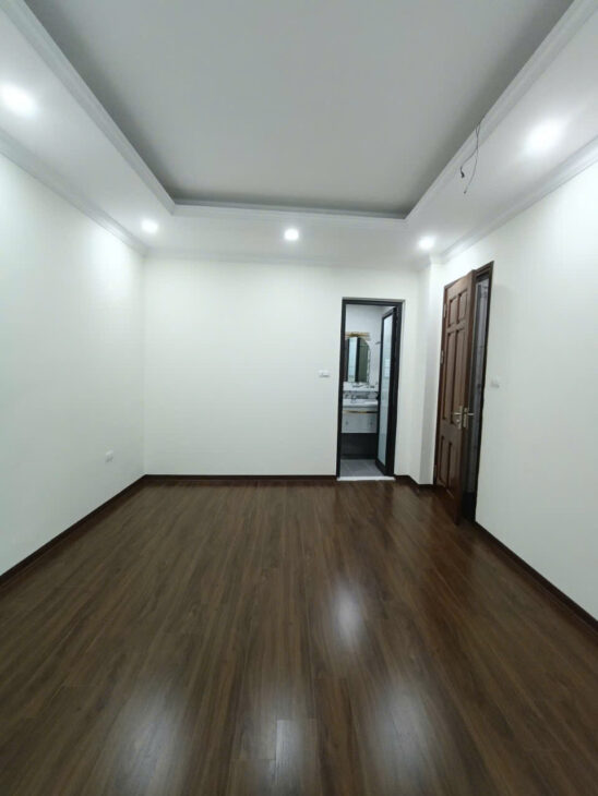 6 TẦNG SANG TRỌNG ĐẲNG CẤP, THANG MÁY MỚI TINH, Ô TÔ ĐỂ TRONG NHÀ. 1 BƯỚC RA PHỐ- 36m, 6T, mt 6m.