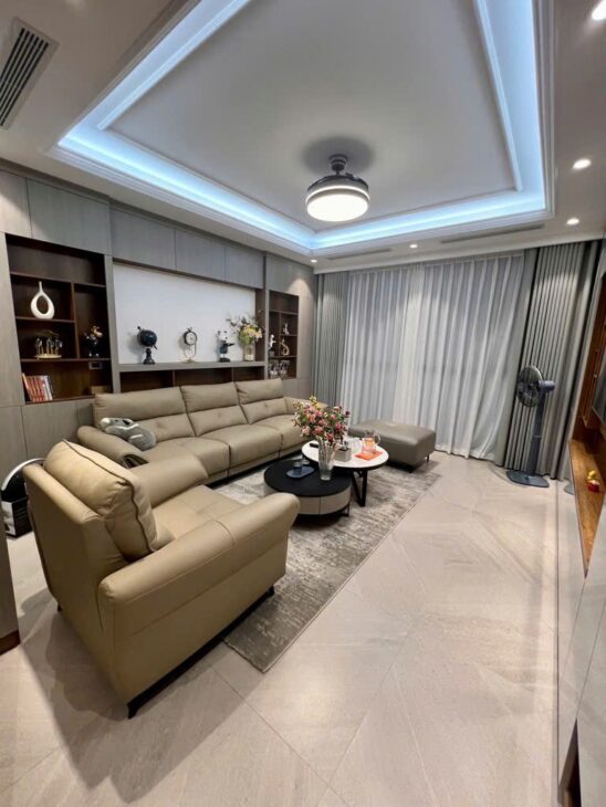 PHÂN LÔ THÁI HÀ, Ô TÔ TRÁNH VỈA HÈ KINH DOANH, 50M, 17.3 TỶ.