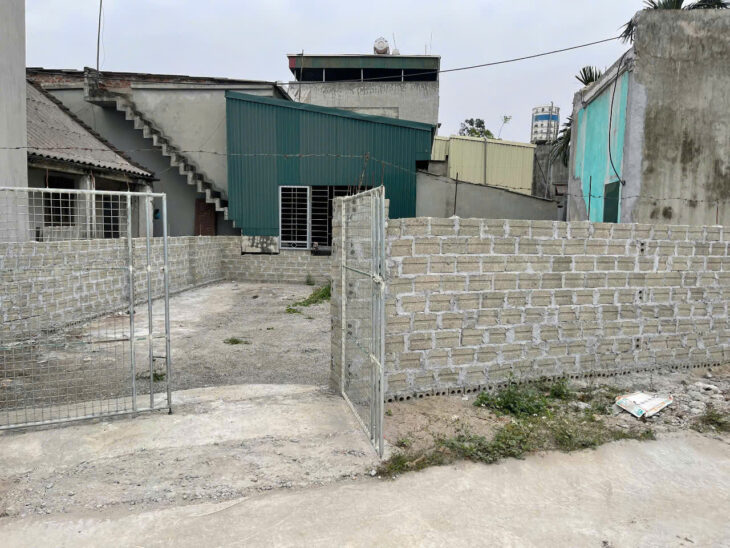 Đất mặt hồ quang trung 73m2