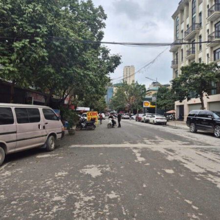 BÁN NHÀ PHÂN LÔ, Ô TÔ TRÁNH, XA LA – HÀ ĐÔNG, 54 M2, MẶT TIỀN 4 M, GIÁ 15,8TỶ.