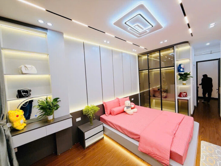 Lạc Long Quân – Tây Hồ / 4 tầng 30m2- dân xây chắc chắn -6x tỷ