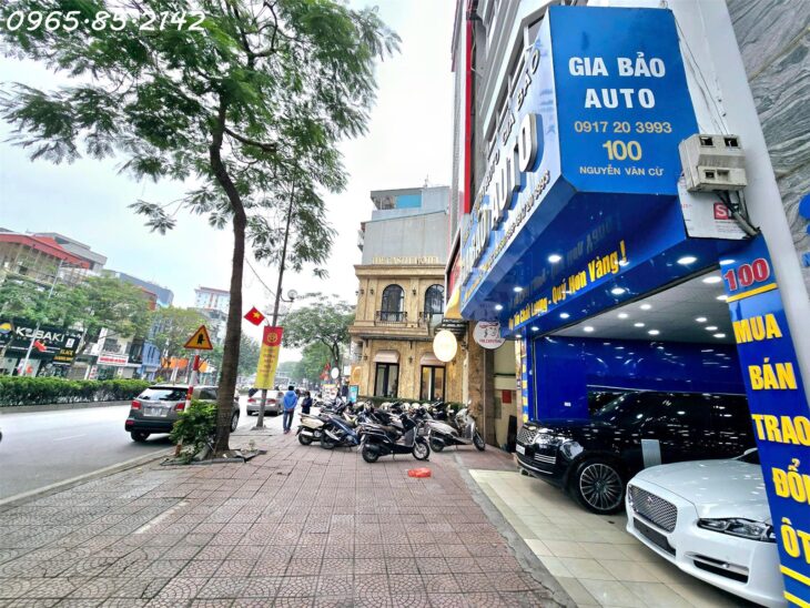 Cho thuê nhà số 100 Nguyễn Văn Cừ Long Biên giá hợp lý, hợp đồng lâu dài.