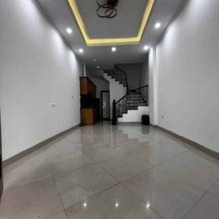 Cần bán gấp nhà Nguyễn Văn Cừ, lô góc, ngõ đón gió, oto đỗ cửa