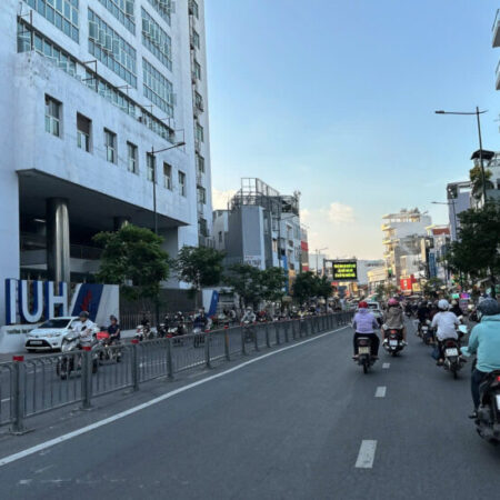 Bán MTKD ngay ĐH Công Nghiệp 225m2 Lê Lợi ngang 7.2m 3 lầu cổ TN 60tr KD đỉnh 39.X tỷ