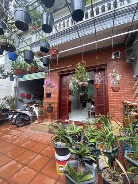Chính Chủ Bán Nhà 3 Tầng Nguyễn Văn Linh, Long Biên, Gần Hồ, Ô Tô Đỗ Cổng