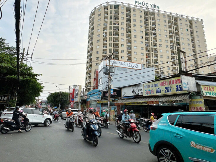Chính chủ gửi bán nhà ngang 5m Phan Huy Ích xe hơi ngủ nhà 70m2 4 lầu BTCT gần chợ 8.5 tỷ