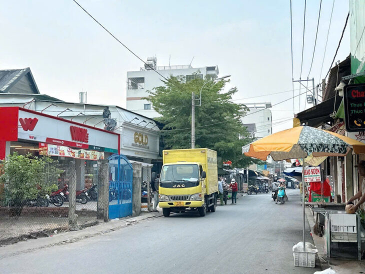 Nhỉnh 10 tỷ có nhà MTKD 5 lầu Phạm Văn Chiêu 80m2 ngay chợ Thạch Đà buôn bán sầm uất.