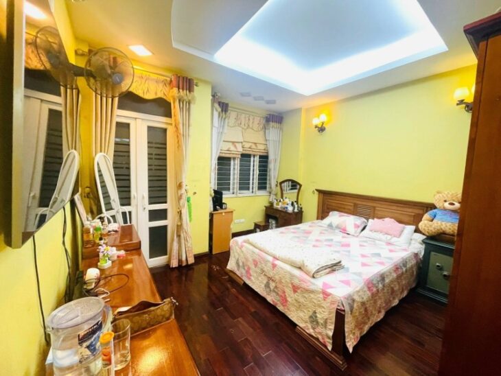 SIÊU ĐEP MP MỄ TRÌ HẠ, NAM TỪ LIÊM 60M, 5T, MT 4M, VỈA HÈ, KD SẦM UẤT NGÀY ĐÊM, 25 TỶ. 0937651883.