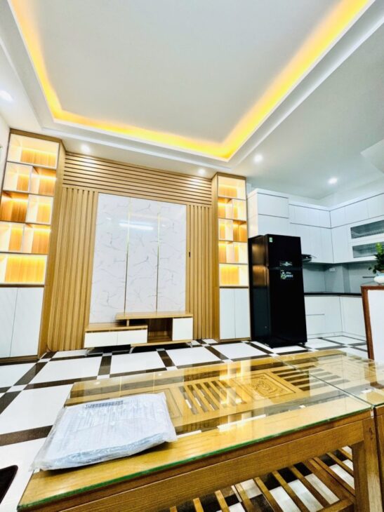 BÁN NHÀ ĐẸP LÊ ĐỨC THỌ, NAM TỪ LIÊM 42M, 5T, MT 4.2M, TẶNG NỘI THẤT, 7 TỶ. 0937651883.