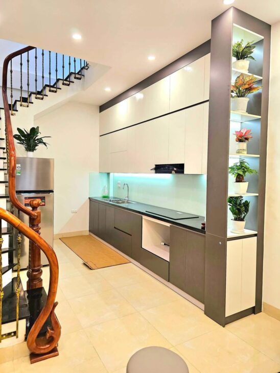 Căn góc phố Tô Vĩnh Diện – 2 mặt thoáng, 4 tầng full nội thất, giá 9.6 tỷ