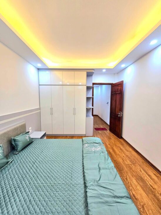 Căn góc phố Tô Vĩnh Diện – 2 mặt thoáng, 4 tầng full nội thất, giá 9.6 tỷ