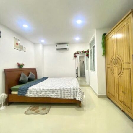 CHDV 5 TẦNG, DTSD 200M2, 10 PHÒNG, DÒNG TIỀN 40 TR/ TH GIÁ 8.6 TỶ KẾ BÊN LOTTEMART CITYLAND