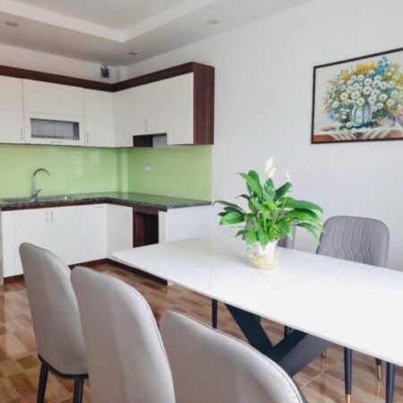 ????Ngọc Lâm 6 tầng x 33m2 mặt tiền = hậu = 3.6m, căn góc 2 thoáng, ôtô vào nhà, Thang máy chạy vèo