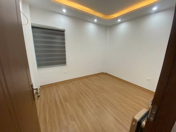 Cực Hot! Chỉ 5 tỷ sở hữu ngay nhà mới tinh 40m x 5T, ô tô đỗ cửa, 2 thoáng trước sau, Kim Chung –