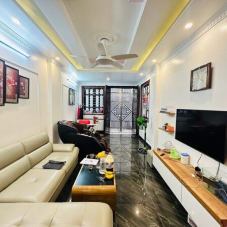 Nhà phố Khuất Duy Tiến, phường Thanh Xuân Trung, diện tích 42m², 4 tầng, gần trường Amsterdam – Giá