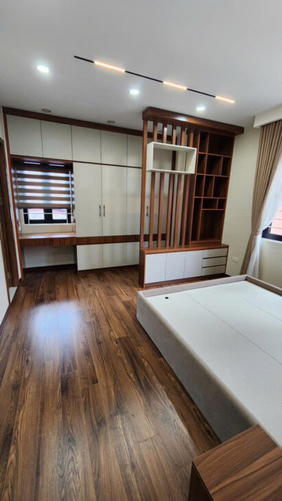 Giá sốc! Nhà đẹp TÂY SƠN – THỊNH QUANG, 63m, 3 mặt thoáng, ô tô đỗ cửa, full nội thất, giá 11.9 tỷ