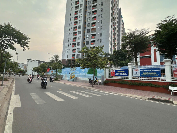 SỐC QUÁ chỉ 23.5 tỷ có nhà 4 lầu đẹp ngang 9.7m 175m2 HXT Nguyễn Oanh gần khu OSIMI.